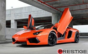 LAMBORGHINI AVENTADOR LP 700-4