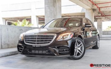 Mercedes-Benz S560 Sedan